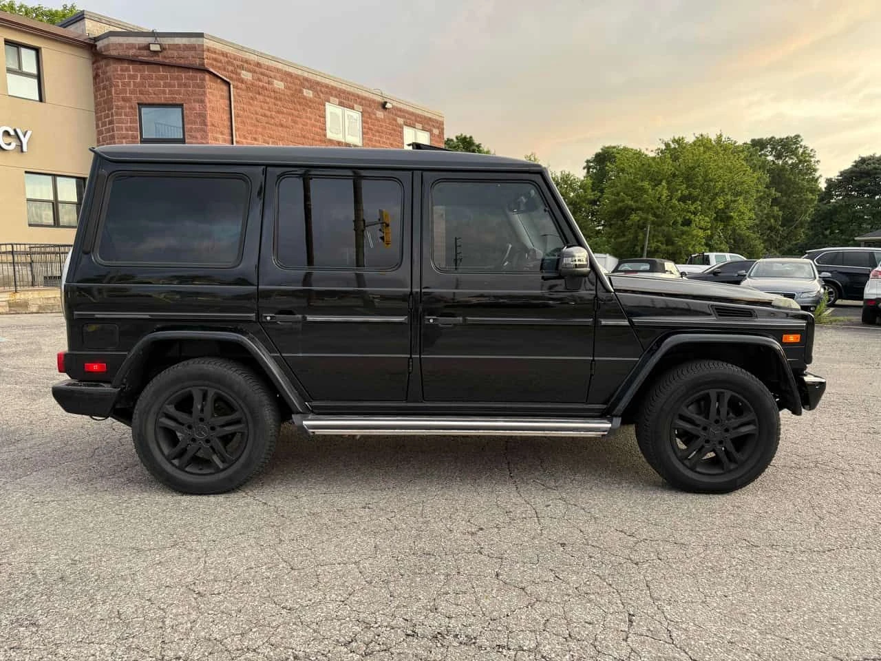 Mercedes-Benz G 500 4MATIC | CARFAX | АВТОКРЕДИТ БЕЗ ПЪРВОНАЧАЛНА, снимка 5 - Автомобили и джипове - 55566638