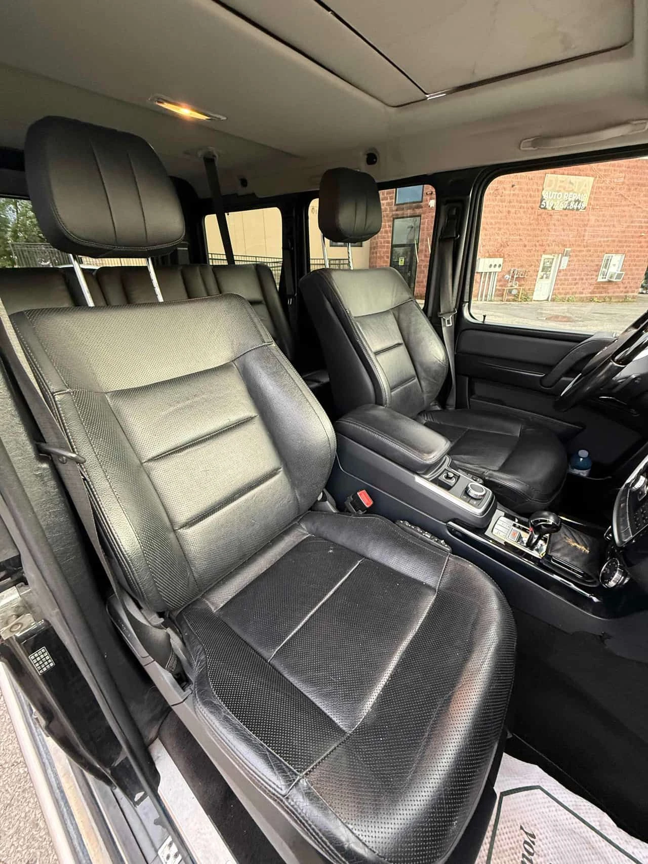 Mercedes-Benz G 500 4MATIC | CARFAX | АВТОКРЕДИТ БЕЗ ПЪРВОНАЧАЛНА, снимка 13 - Автомобили и джипове - 55566638