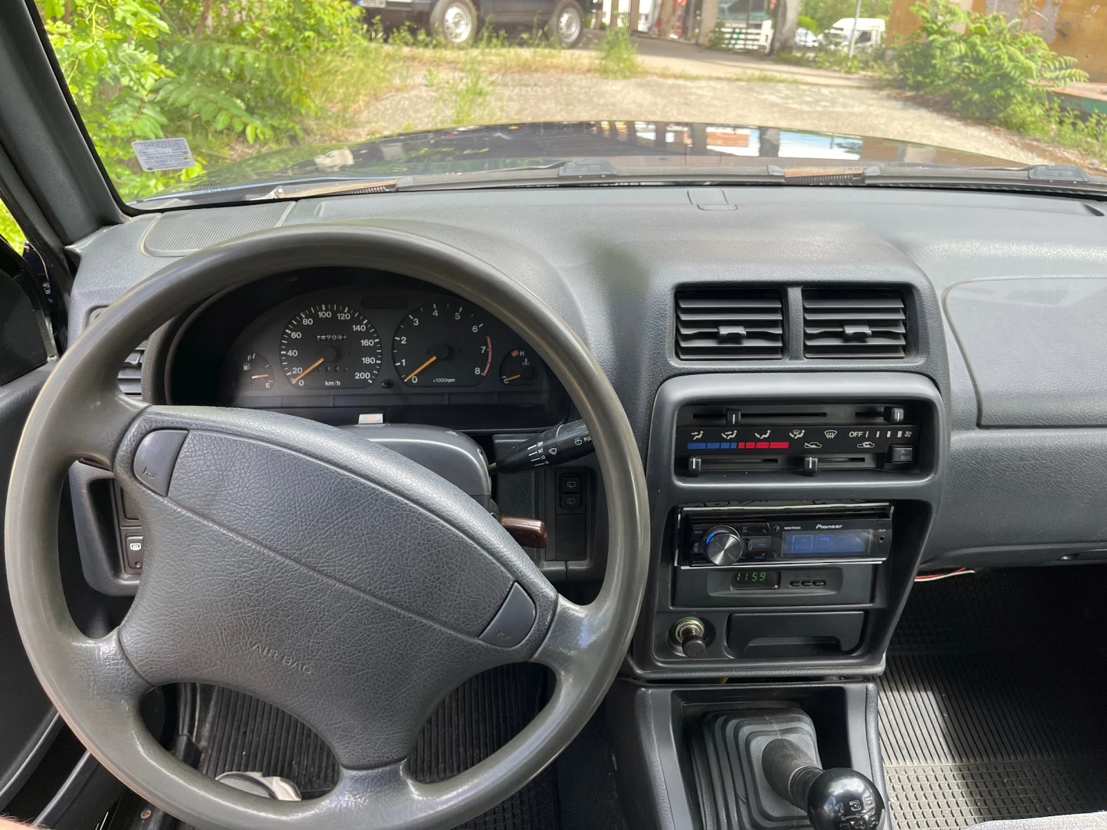 Suzuki Vitara V6 2.0 климатик , теглич , снимка 11 - Автомобили и джипове - 55680086