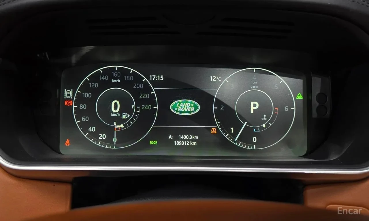 Land Rover Range rover * 4.4 SDV8 AB DIESEL * БЕЗ ПЪРВОНАЧАЛНА ВНОСКА, снимка 8 - Автомобили и джипове - 56105000