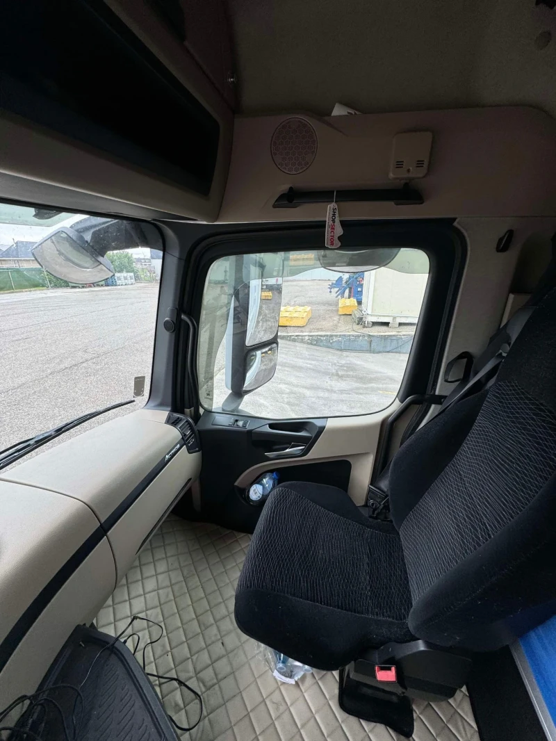 Mercedes-Benz Actros, снимка 12 - Камиони - 47792535