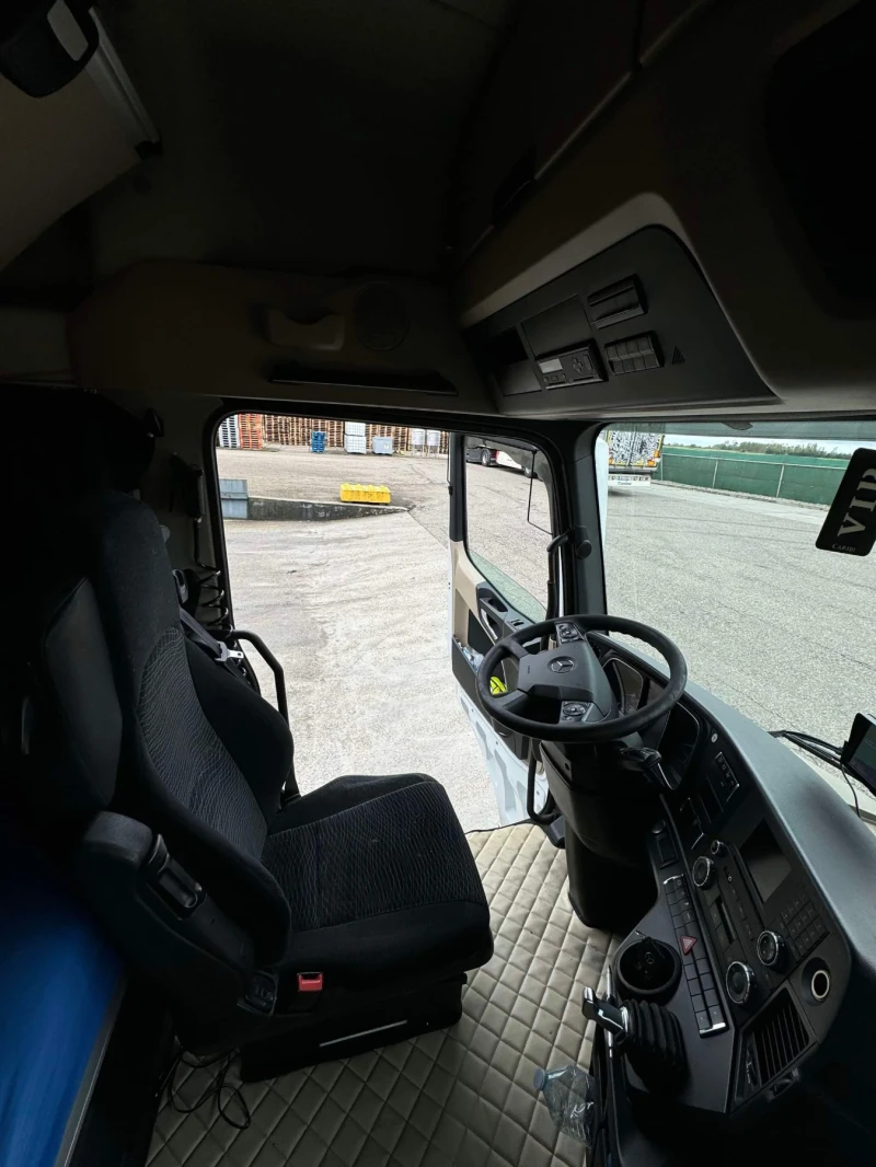 Mercedes-Benz Actros, снимка 11 - Камиони - 47792535