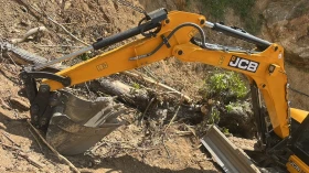 Багер JCB 50z-2, снимка 2