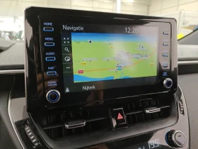 Toyota Corolla Touring Sports 1.8 Business, снимка 9