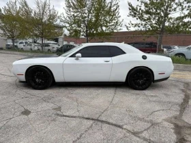 Dodge Challenger * SXT * CARFAX * ЦЕНА ДО БГ, снимка 2