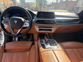 BMW 750 xDrive / KEYLESS / БЕЗ ИНЦИДЕНТИ / CARFAX, снимка 7