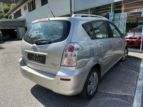 Toyota Corolla verso  - изображение 1