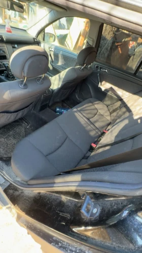 Mercedes-Benz C 200 - 900 € / 1760.25 лв. - 18045490 5