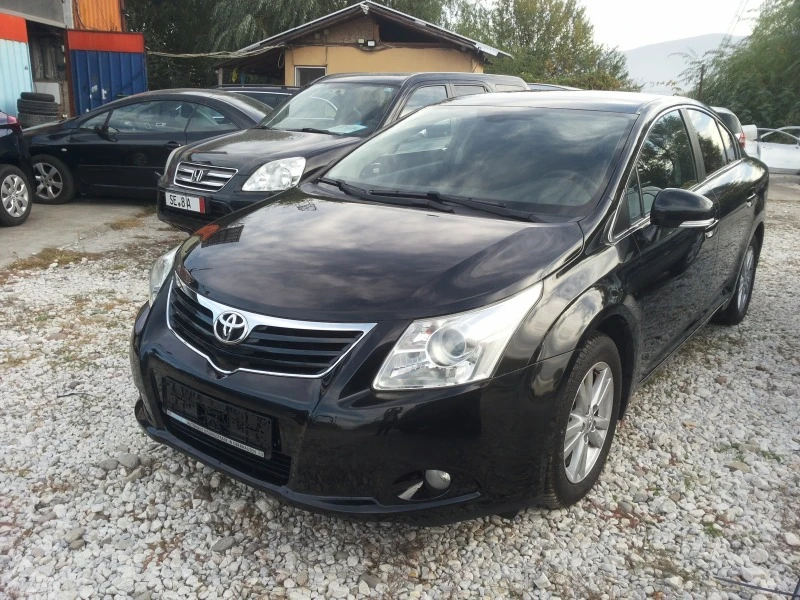 Toyota Avensis 1.8i Limousine, снимка 1 - Автомобили и джипове - 42733347