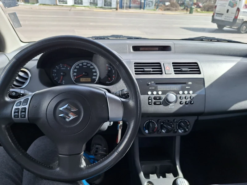 Suzuki Swift, снимка 10 - Автомобили и джипове - 49566922