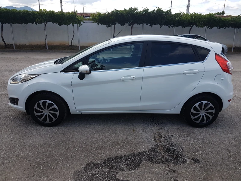 Ford Fiesta 1.0I 80кс, снимка 8 - Автомобили и джипове - 51269317