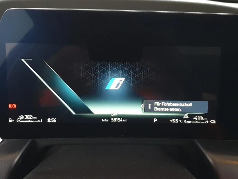 BMW 225 225e Xdrive M sport, снимка 8 - Автомобили и джипове - 52634563