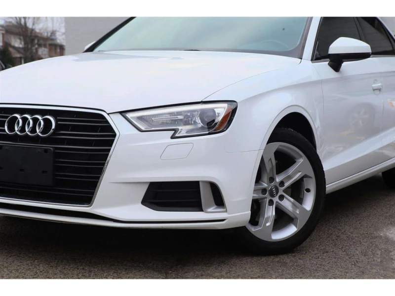 Audi A3 * quattro Premium, quattro Komfort (Canada) * CARF, снимка 2 - Автомобили и джипове - 53245247