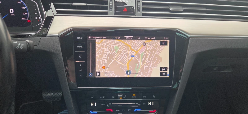 VW Passat MATRIX ; ДИГИТАЛ ; КОЖА ; СЕДАН ; БЕНЗИН ; 190 к.с, снимка 13 - Автомобили и джипове - 53383923