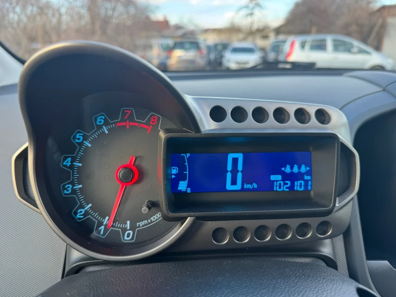 Chevrolet Aveo 1.2 * * * 102000км.* * * , снимка 16 - Автомобили и джипове - 53449688