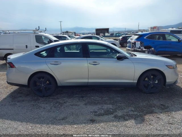 Honda Accord HYBRID SPORT-L/АВТОФИНАНСИРАНЕ ОТ 600 ЛВ НА МЕСЕЦ, снимка 13 - Автомобили и джипове - 53110623