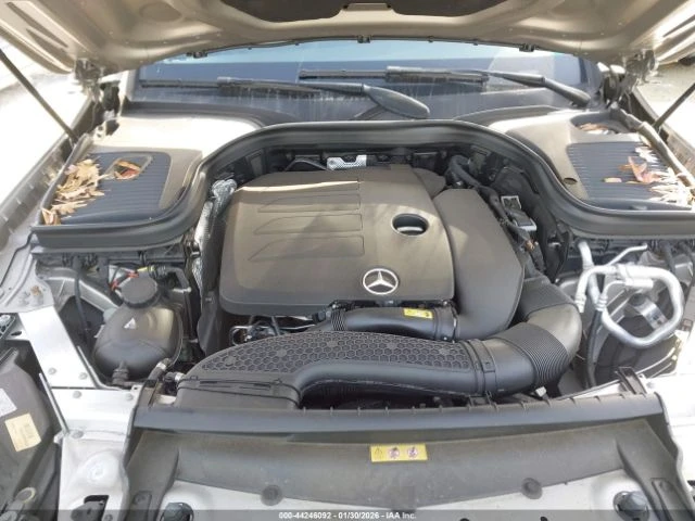 Mercedes-Benz CLS 300 4MATIC, снимка 12 - Автомобили и джипове - 53812908