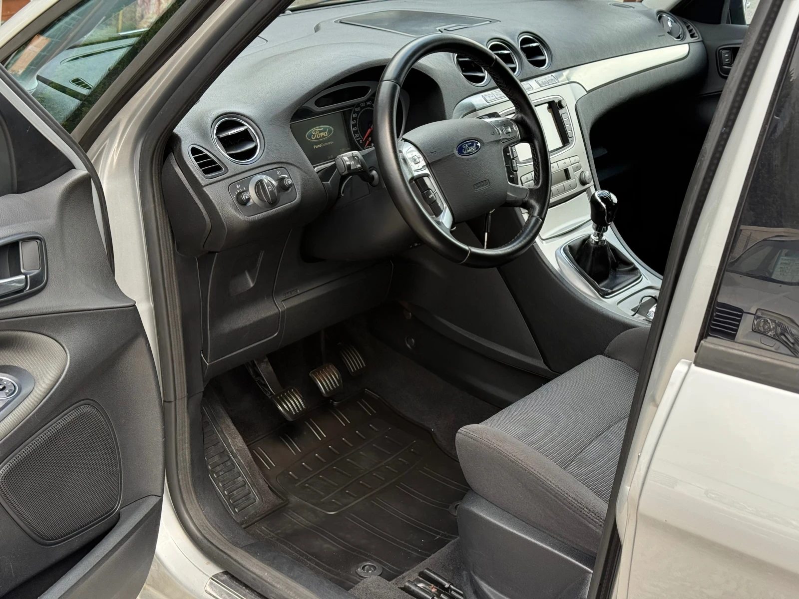 Ford S-Max 2.0TDCi 140к.с * Навигация* * TITANIUM*  - изображение 9