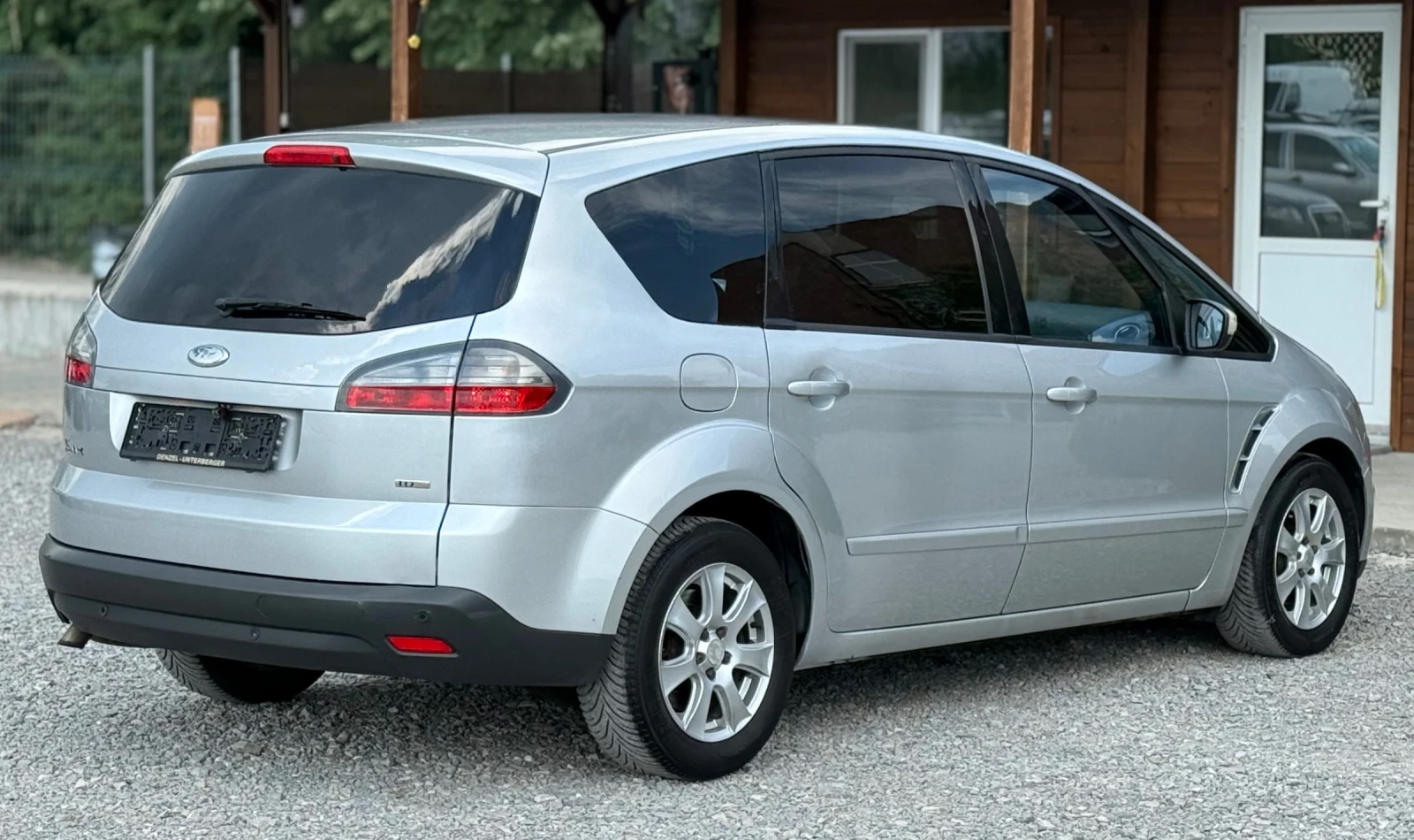 Ford S-Max 2.0TDCi 140к.с * Навигация* * TITANIUM*  - изображение 6