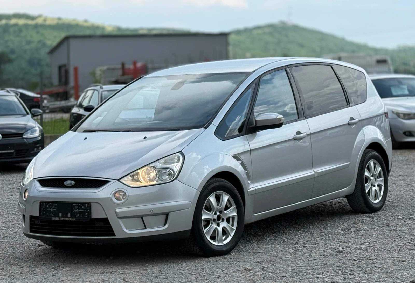 Ford S-Max 2.0TDCi 140к.с * Навигация* * TITANIUM*  - изображение 3