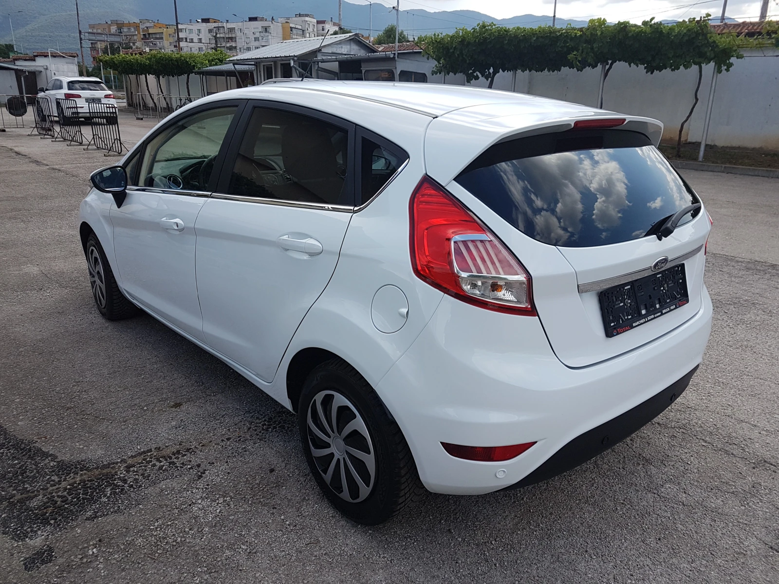 Ford Fiesta 1.0I 80кс - изображение 7