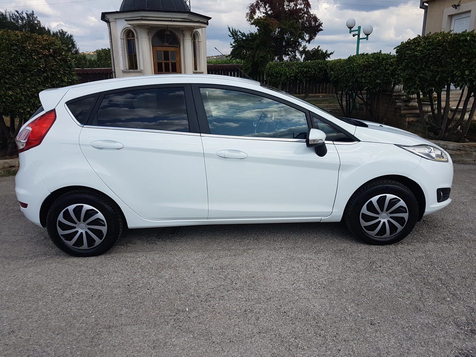 Ford Fiesta 1.0I 80кс - изображение 4