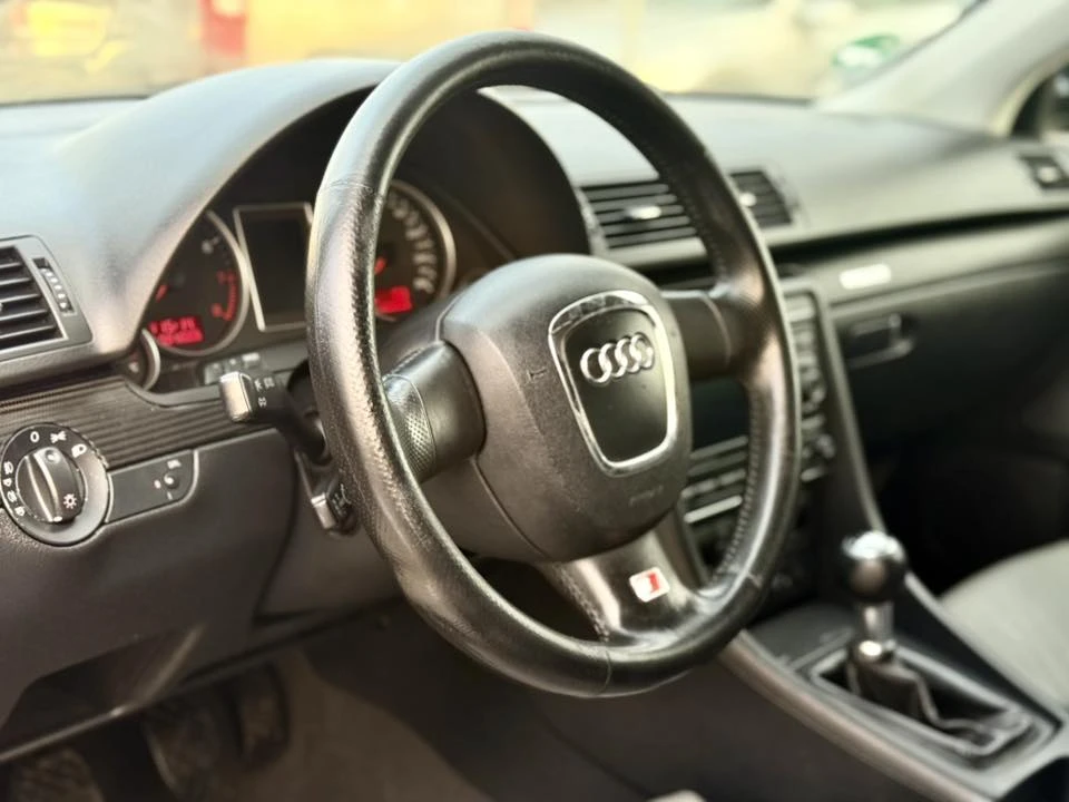 Audi A4 3.2 S-LINE 4x4 - изображение 9