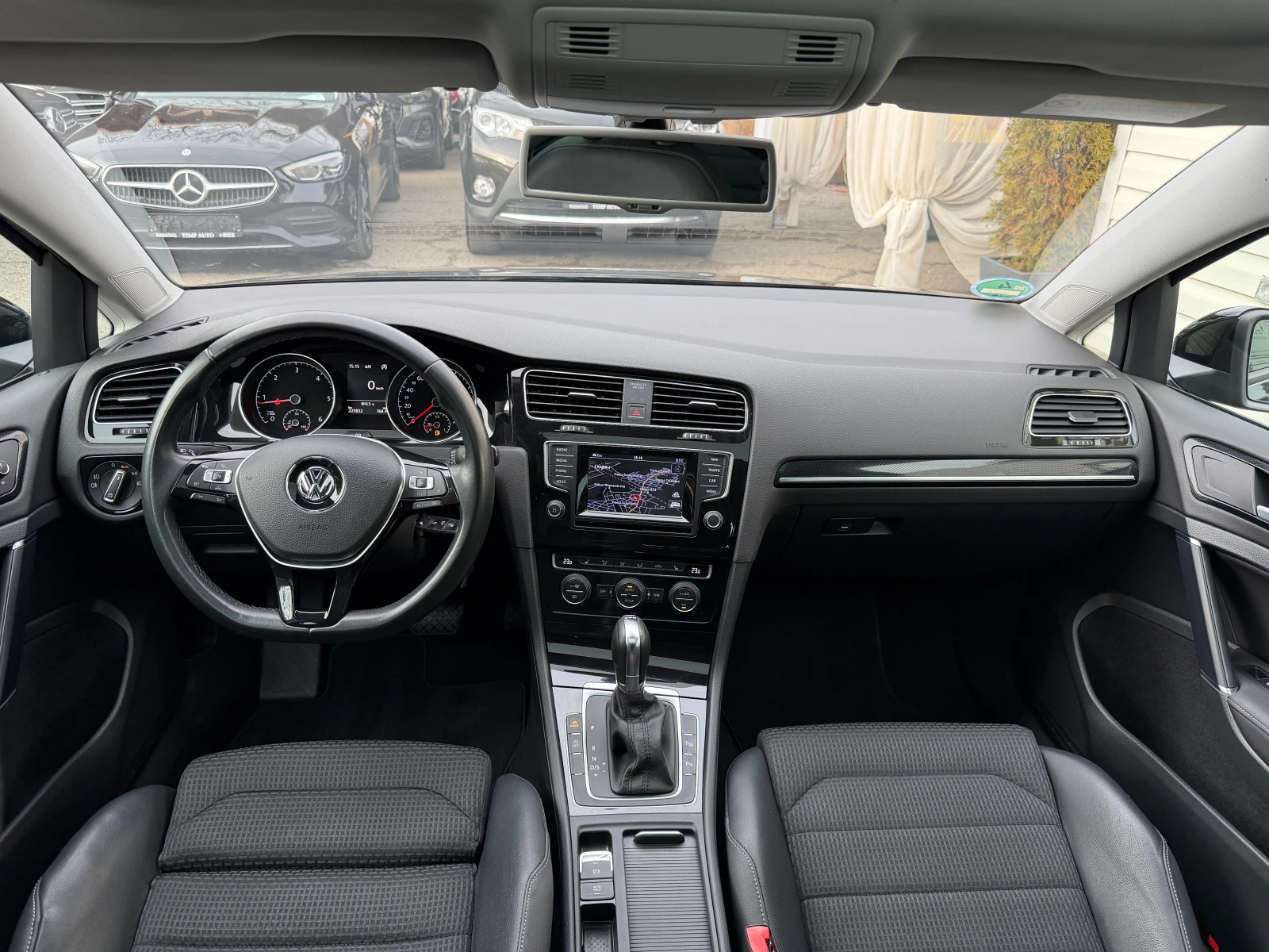 VW Golf 2.0TDI* DSG* СЕРВИЗНА КНИЖКА С ПЪЛНА ИСТОРИЯ - изображение 9