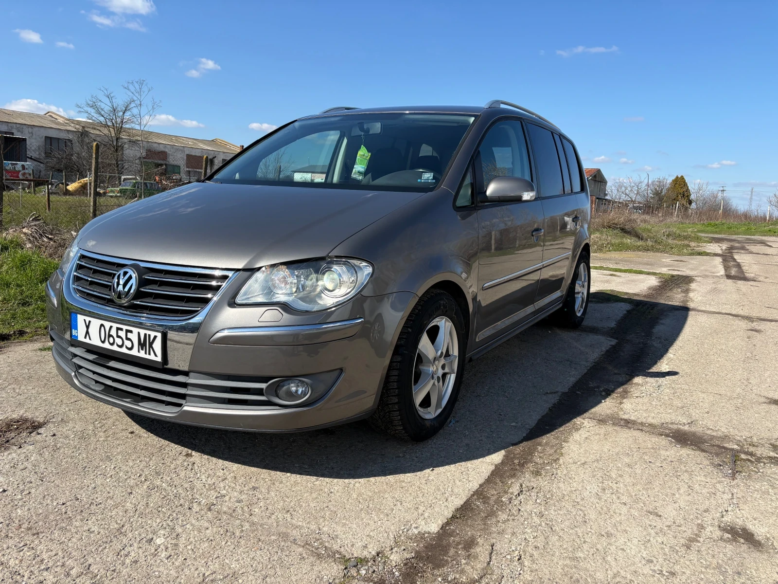 VW Touran, снимка 3 - Автомобили и джипове - 53772736