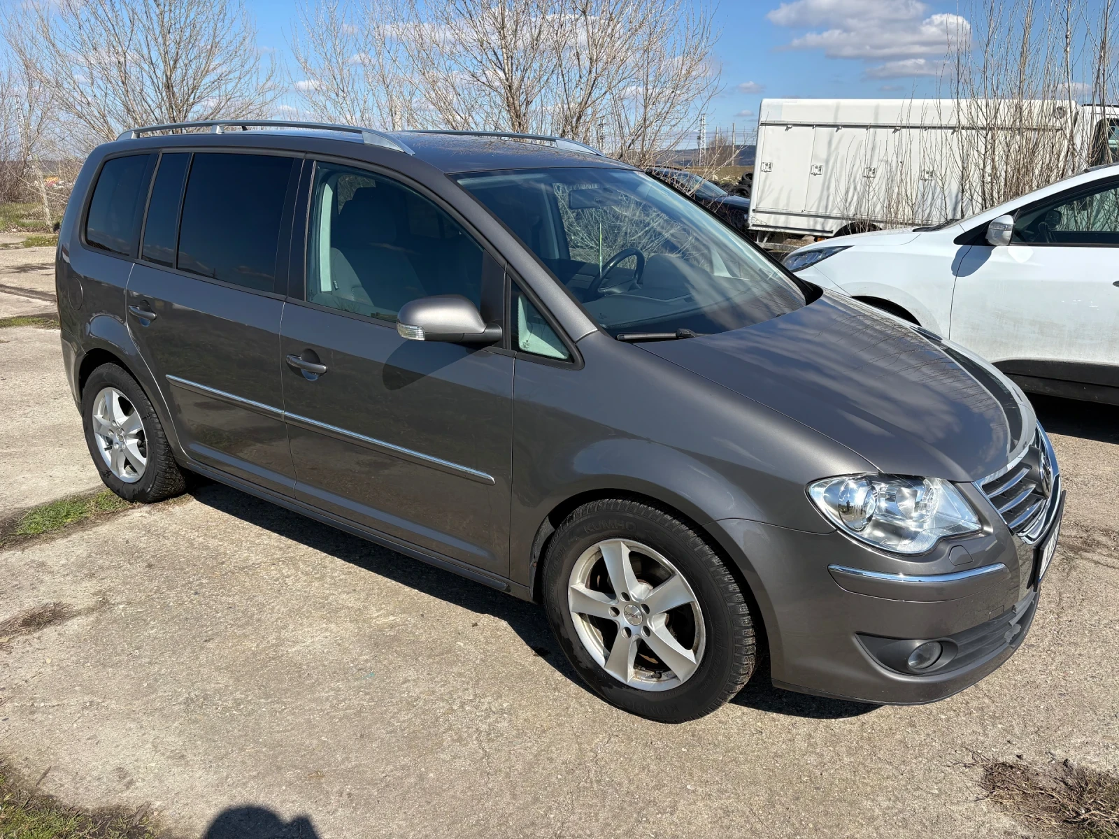 VW Touran, снимка 2 - Автомобили и джипове - 53772736