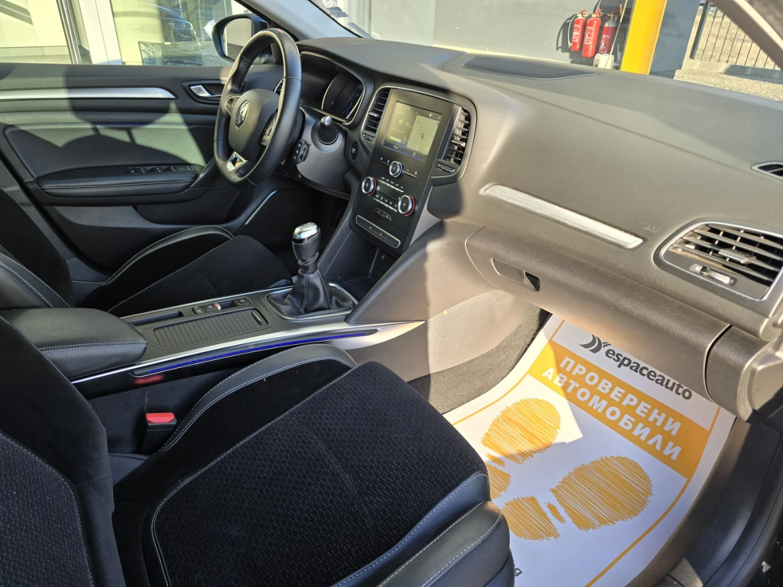 Renault Megane 1.3TCe/140к.с/Intens, снимка 12 - Автомобили и джипове - 53864541