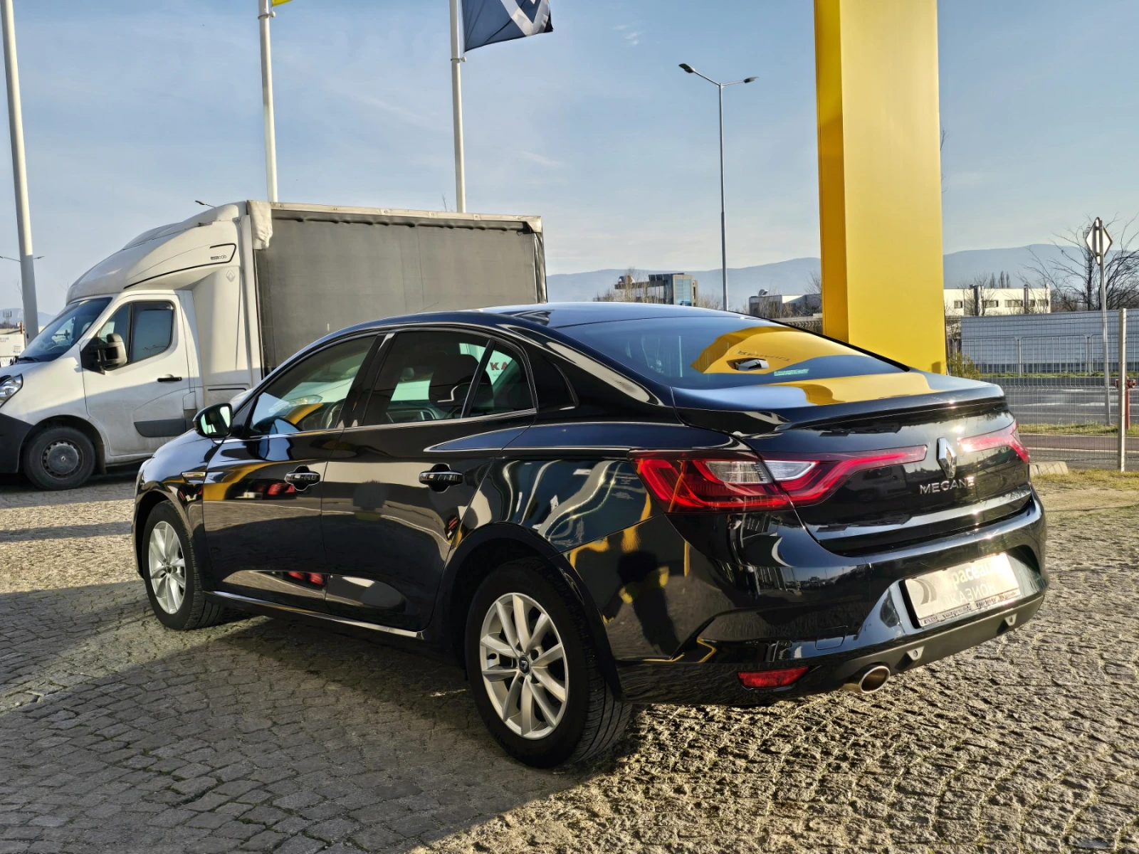 Renault Megane 1.3TCe/140к.с/Intens, снимка 7 - Автомобили и джипове - 53864541