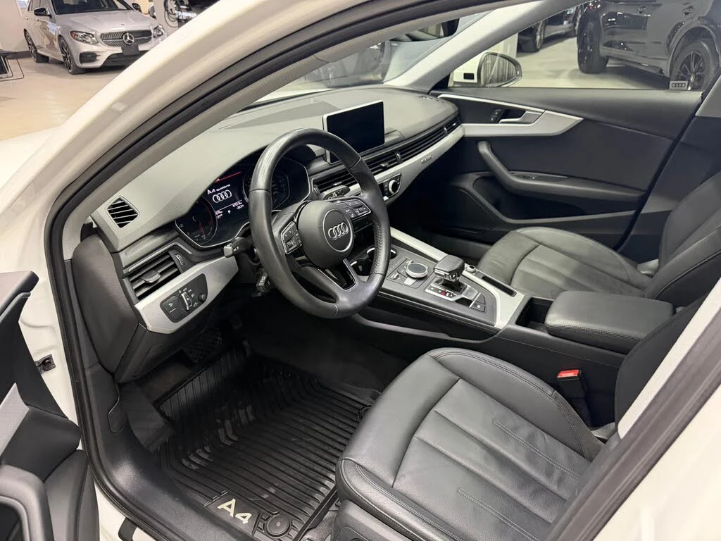 Audi A4 2.0 TFSI Progressiv AWD АвтоКредит  (ЦЕНА ДО БГ), снимка 4 - Автомобили и джипове - 53940498