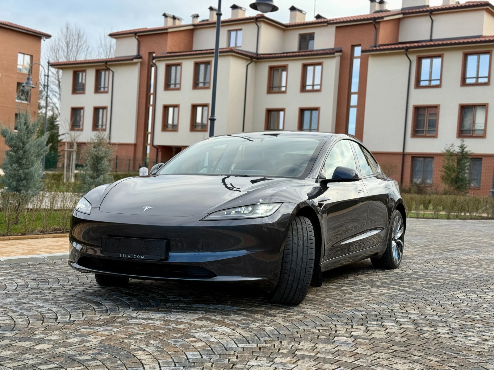 Tesla Model 3 Highland Long Range, снимка 2 - Автомобили и джипове - 54012331