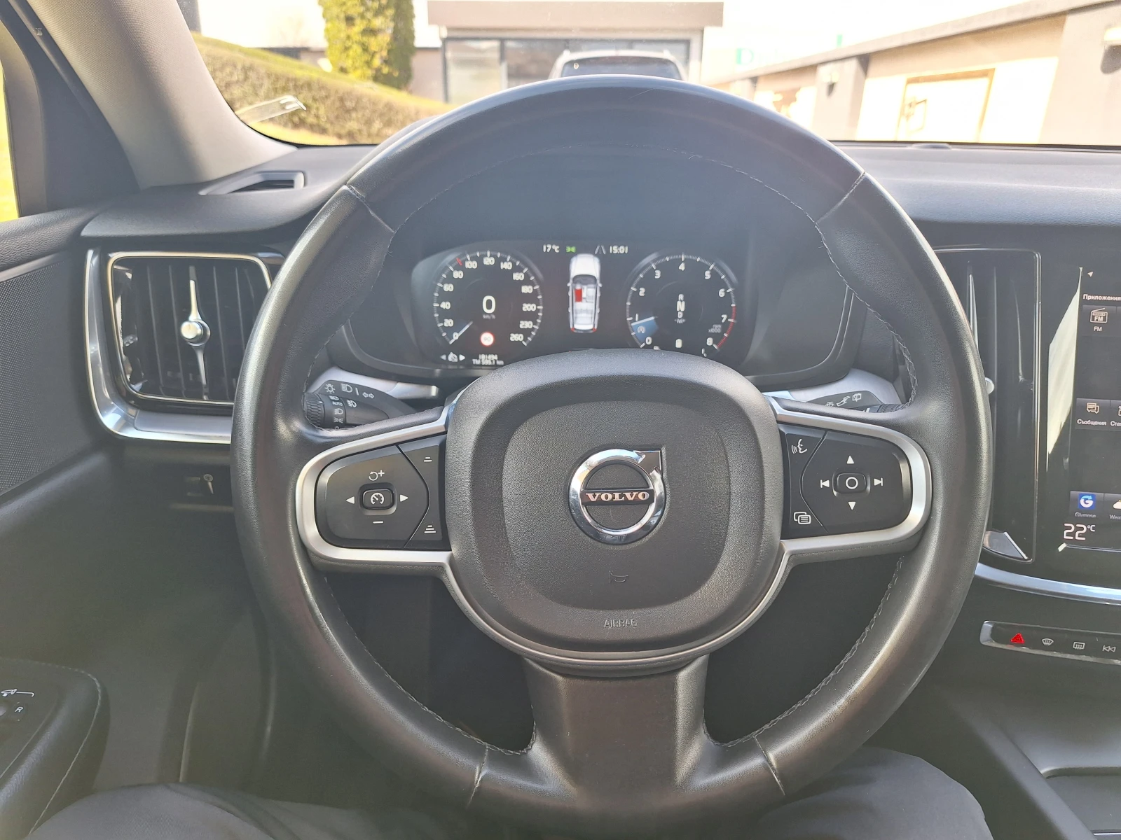 Volvo V60 Mild Hibrid, снимка 14 - Автомобили и джипове - 54067219