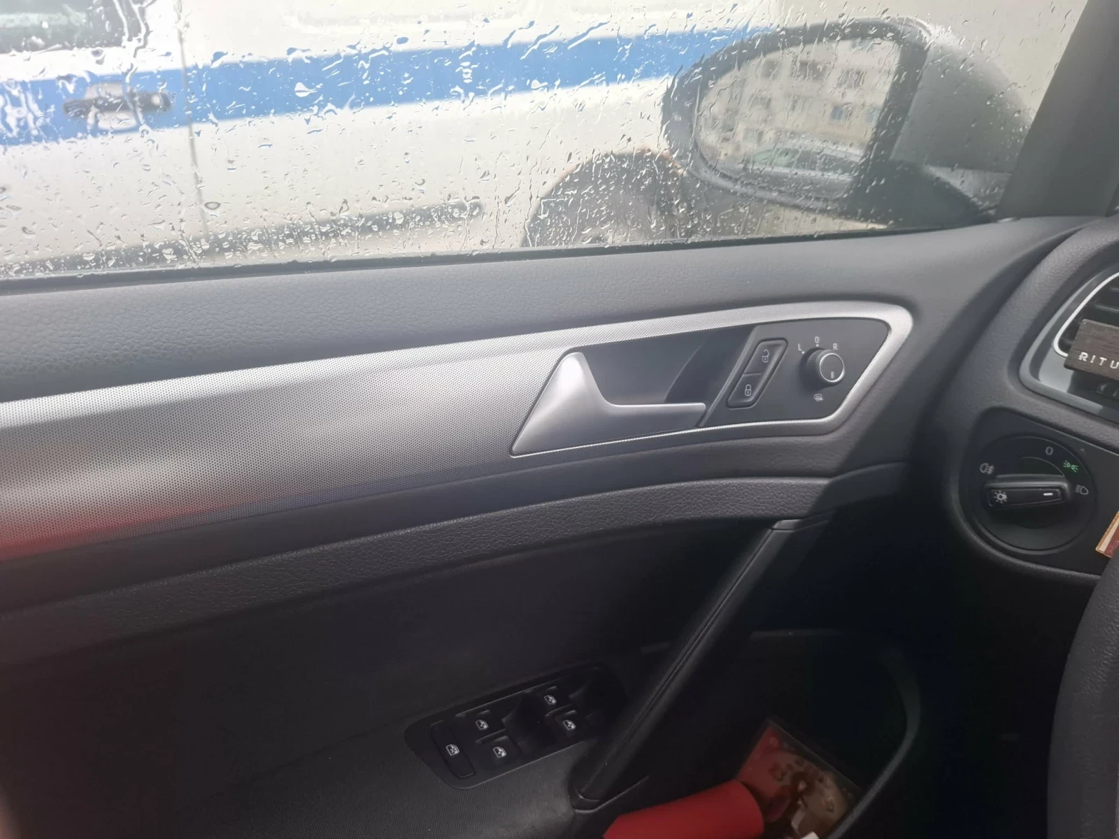 VW Golf, снимка 6 - Автомобили и джипове - 54280452