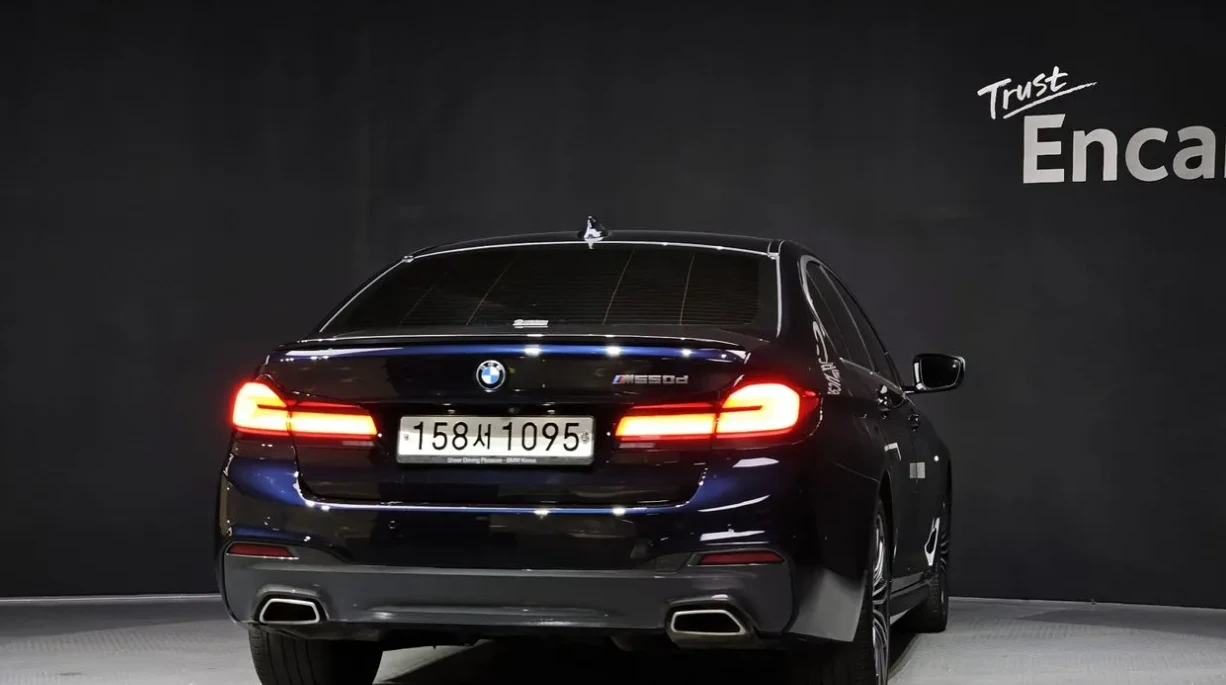BMW 530 d M Sport, снимка 4 - Автомобили и джипове - 54479624