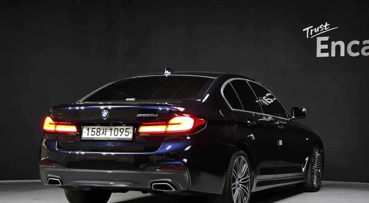 BMW 530 d M Sport, снимка 2 - Автомобили и джипове - 54479624