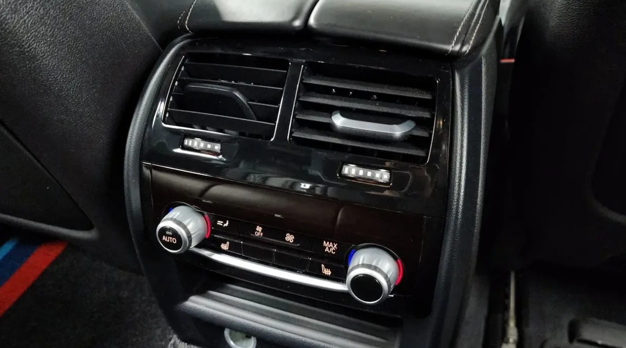 BMW 530 d M Sport, снимка 15 - Автомобили и джипове - 54479624