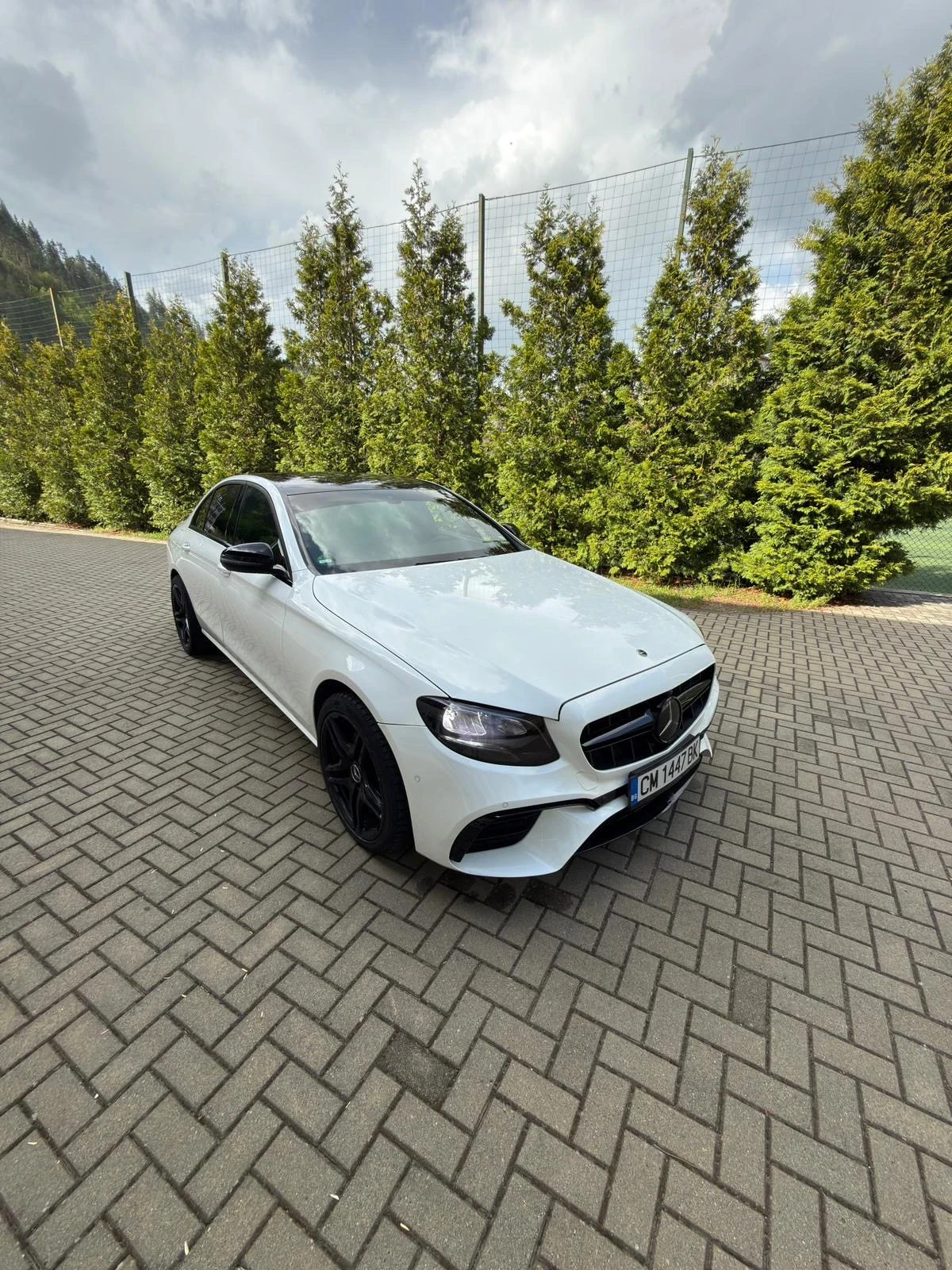 Mercedes-Benz E 220, снимка 4 - Автомобили и джипове - 54554992