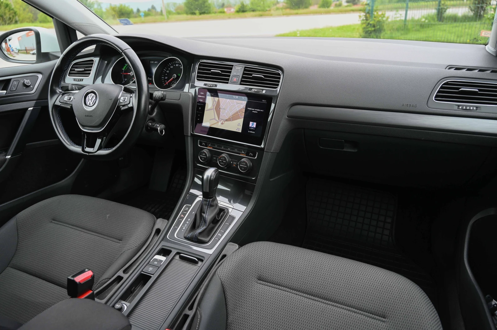 VW Golf E-GOLF* 36KW* Germany, снимка 10 - Автомобили и джипове - 54597969
