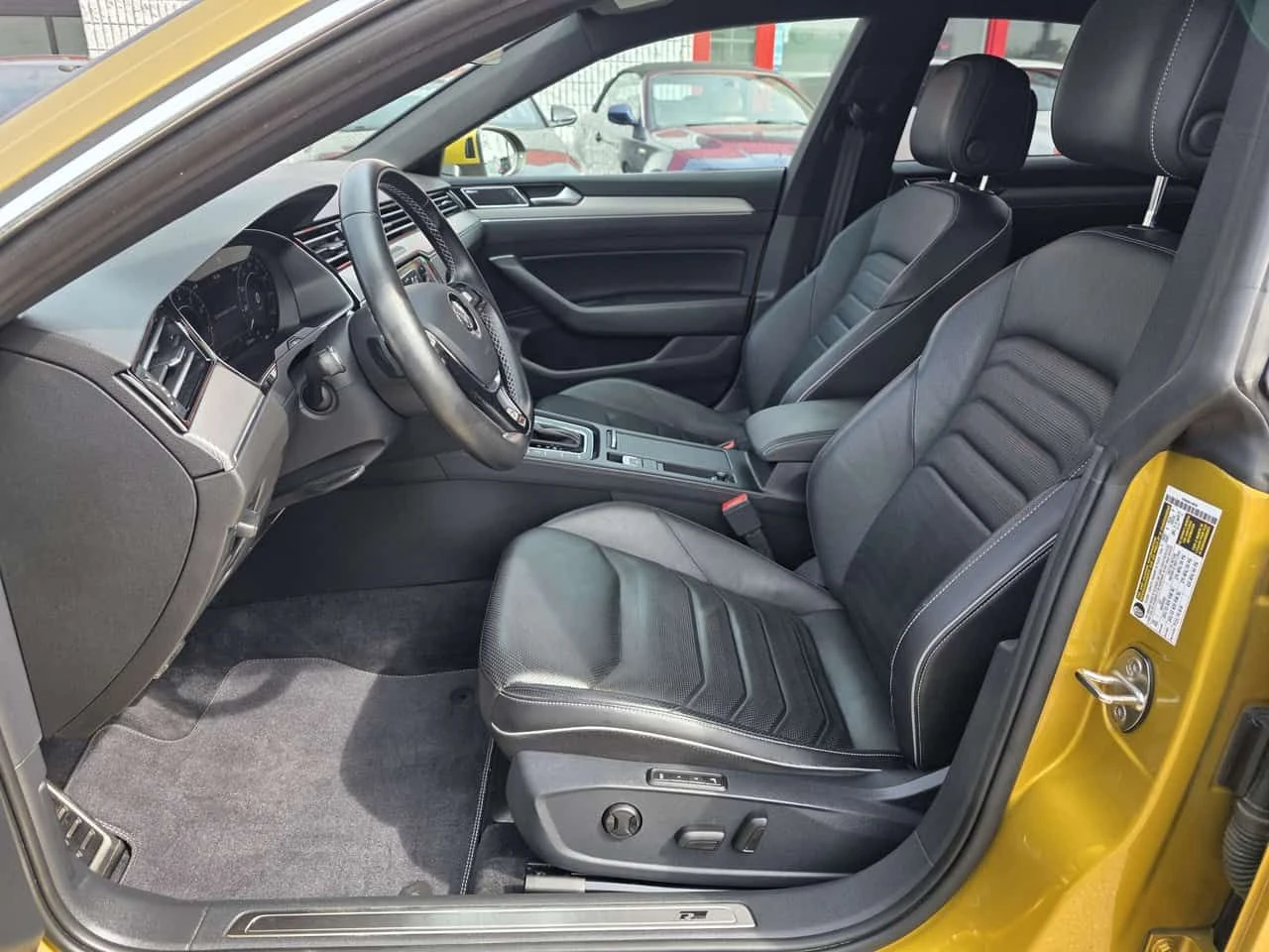 VW Arteon R-LINE CARFAX, снимка 15 - Автомобили и джипове - 54761572