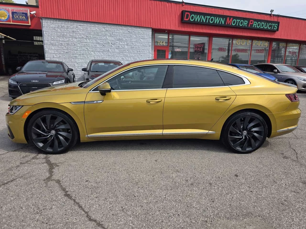VW Arteon R-LINE CARFAX, снимка 2 - Автомобили и джипове - 54761572