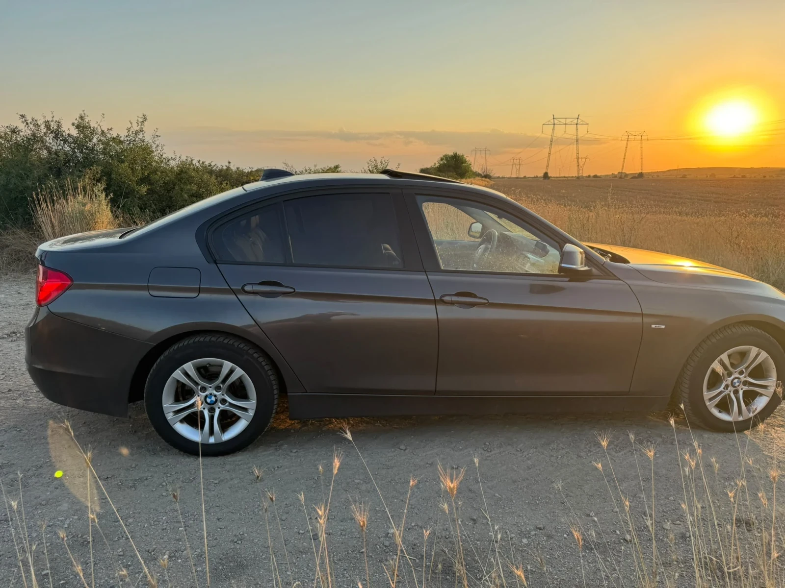 BMW 320 223000 KM 8ZF, снимка 8 - Автомобили и джипове - 55104576