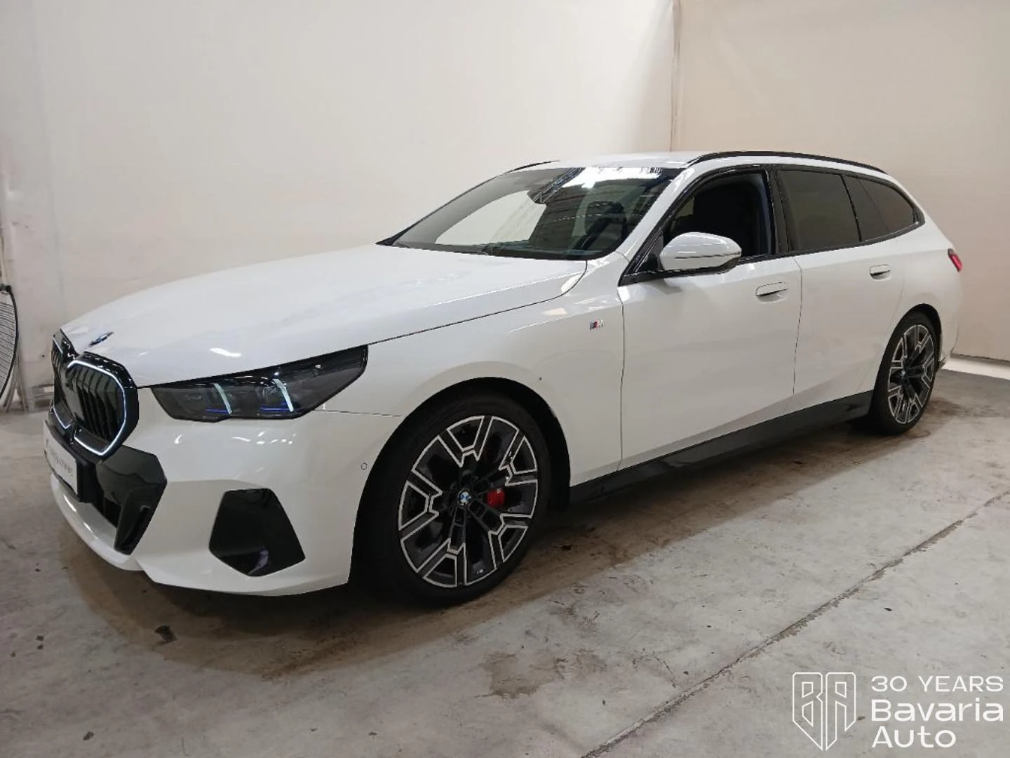 BMW 540 d Touring xDrive M Sport Paket, снимка 2 - Автомобили и джипове - 55215028