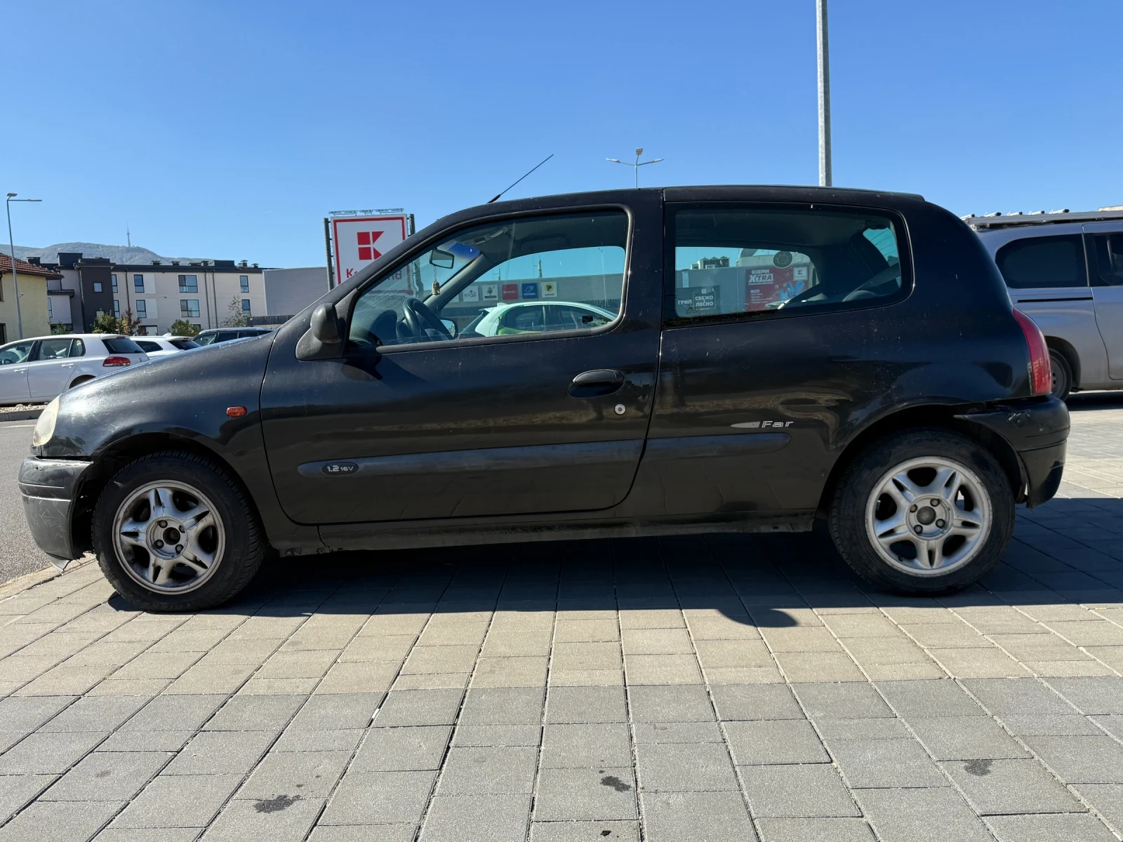 Renault Clio, снимка 5 - Автомобили и джипове - 56308215