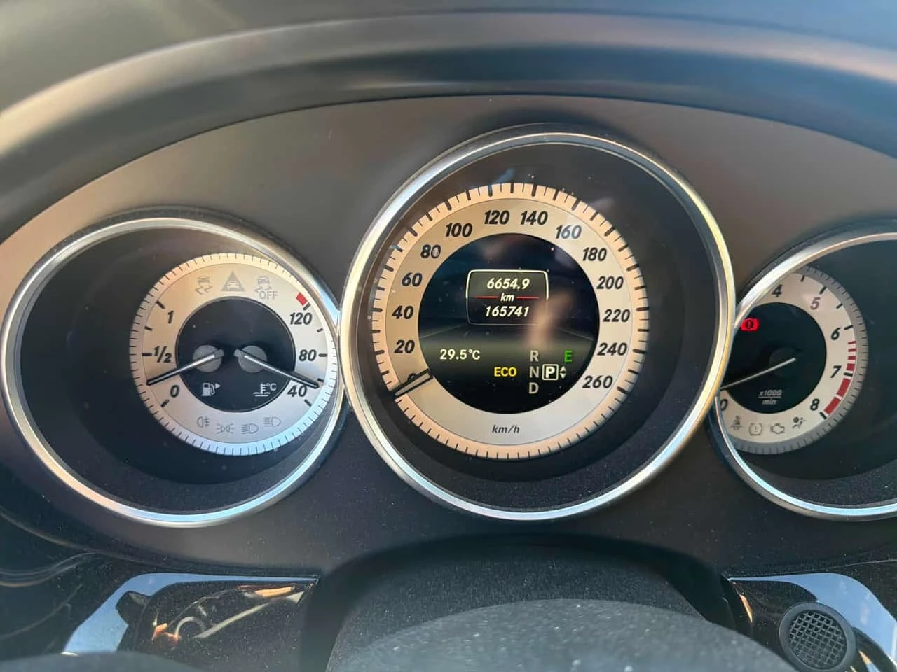 Mercedes-Benz CLS 550 * CARFAX * ��������� * ������� *  | Mobile.bg � ����������� 8