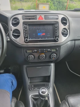 VW Tiguan 2.0tdi 140 коня  4х4 офроуд пакет, снимка 12