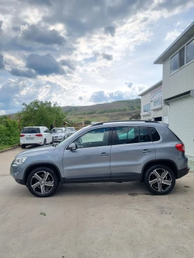 VW Tiguan 2.0tdi 140 коня  4х4 офроуд пакет, снимка 3