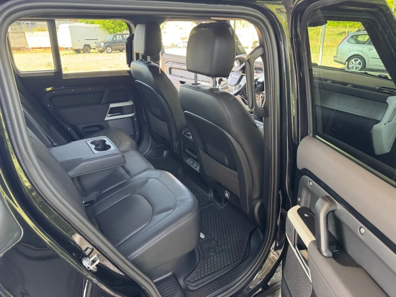 Land Rover Defender 110 D300, снимка 14 - Автомобили и джипове - 51106547